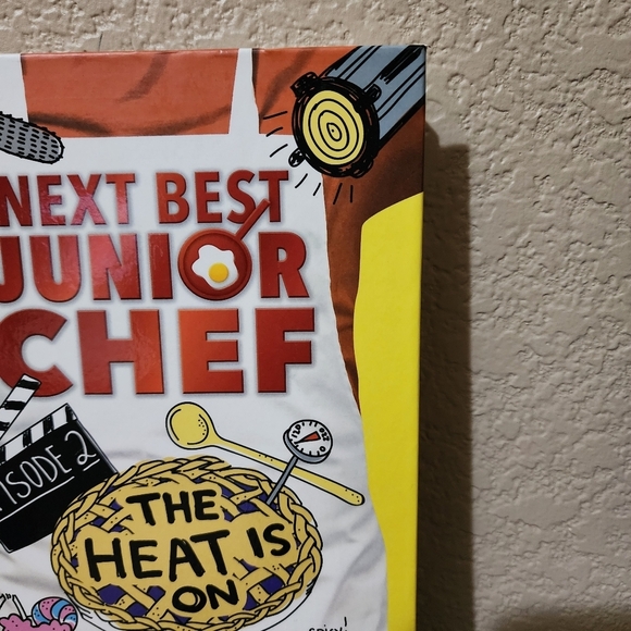 Next Best Junior Chef Book The Heat is On - Picture 3 of 8